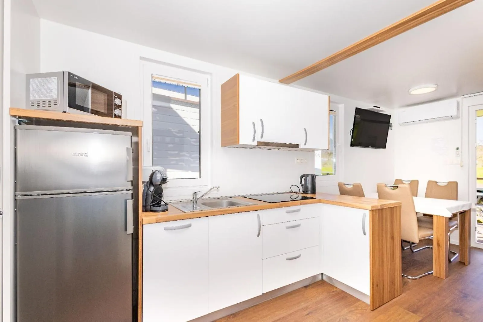 Hausboot Astrid - Floating House Apartment Pula